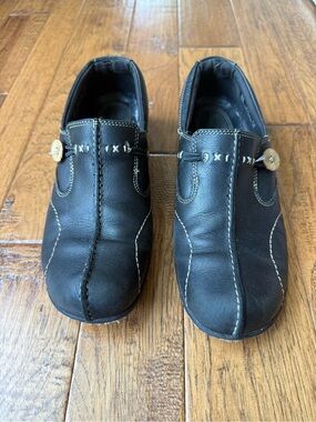 Clark leather black slip-on shoes